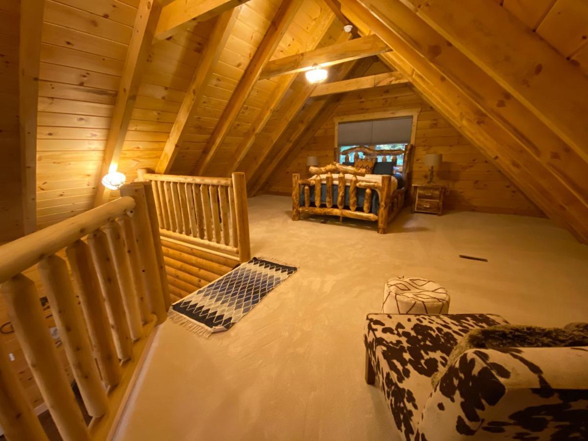 Pine Creek Cabins & Camping Resort South Bloomingville Экстерьер фото