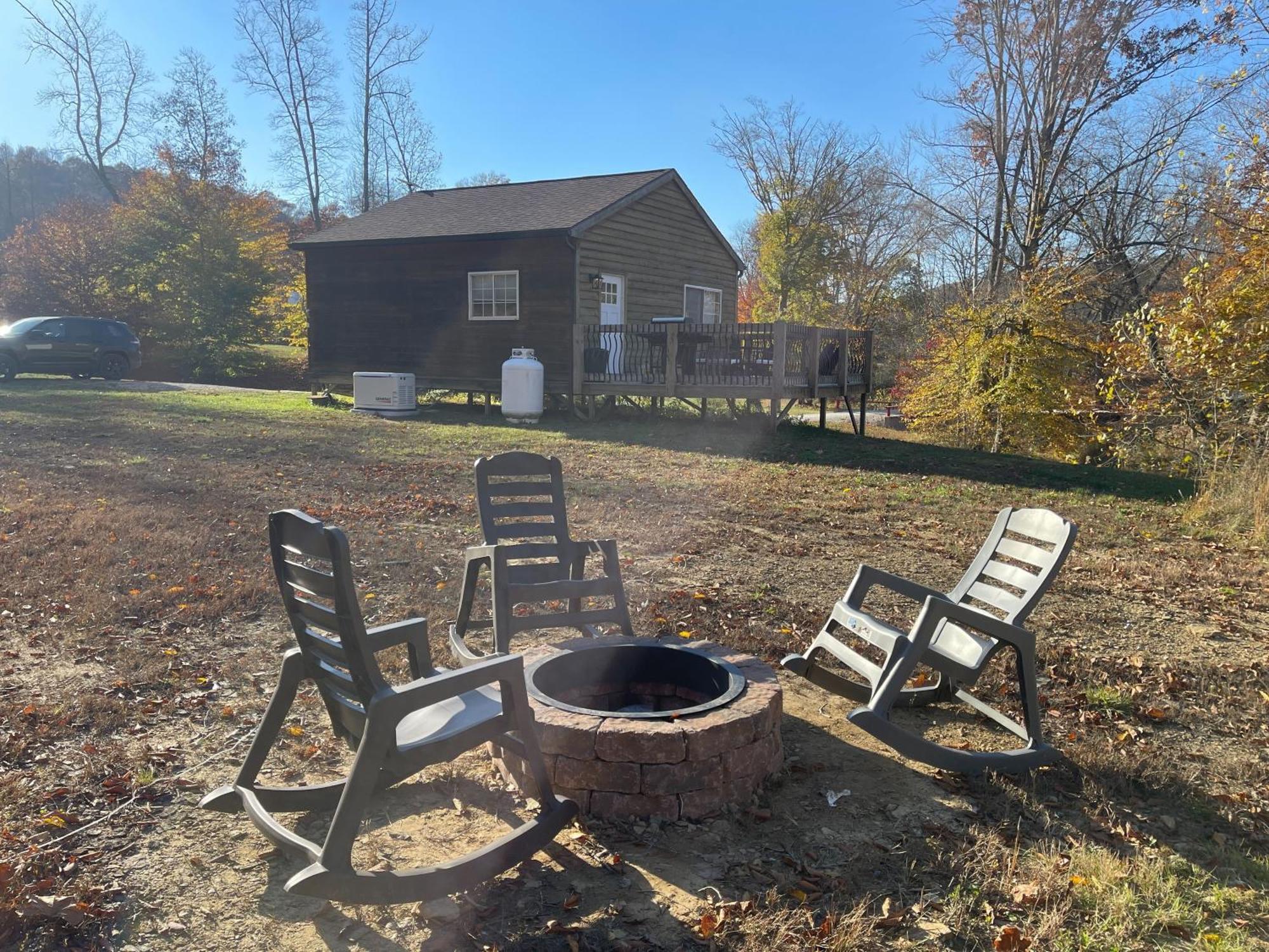 Pine Creek Cabins & Camping Resort South Bloomingville Экстерьер фото